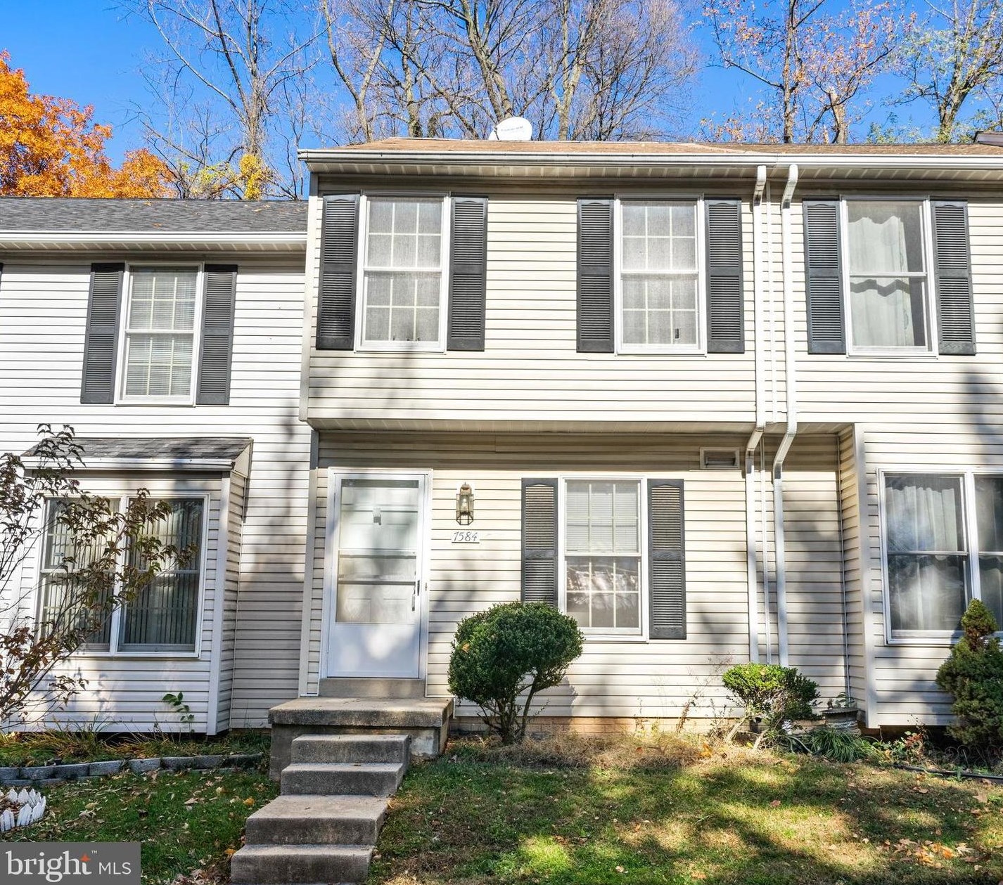 7584 Wood Mist Ln, Falls Church, VA 22043