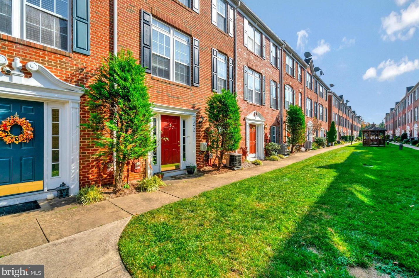 3654 Madison Watch Way, Falls Church, VA 22041