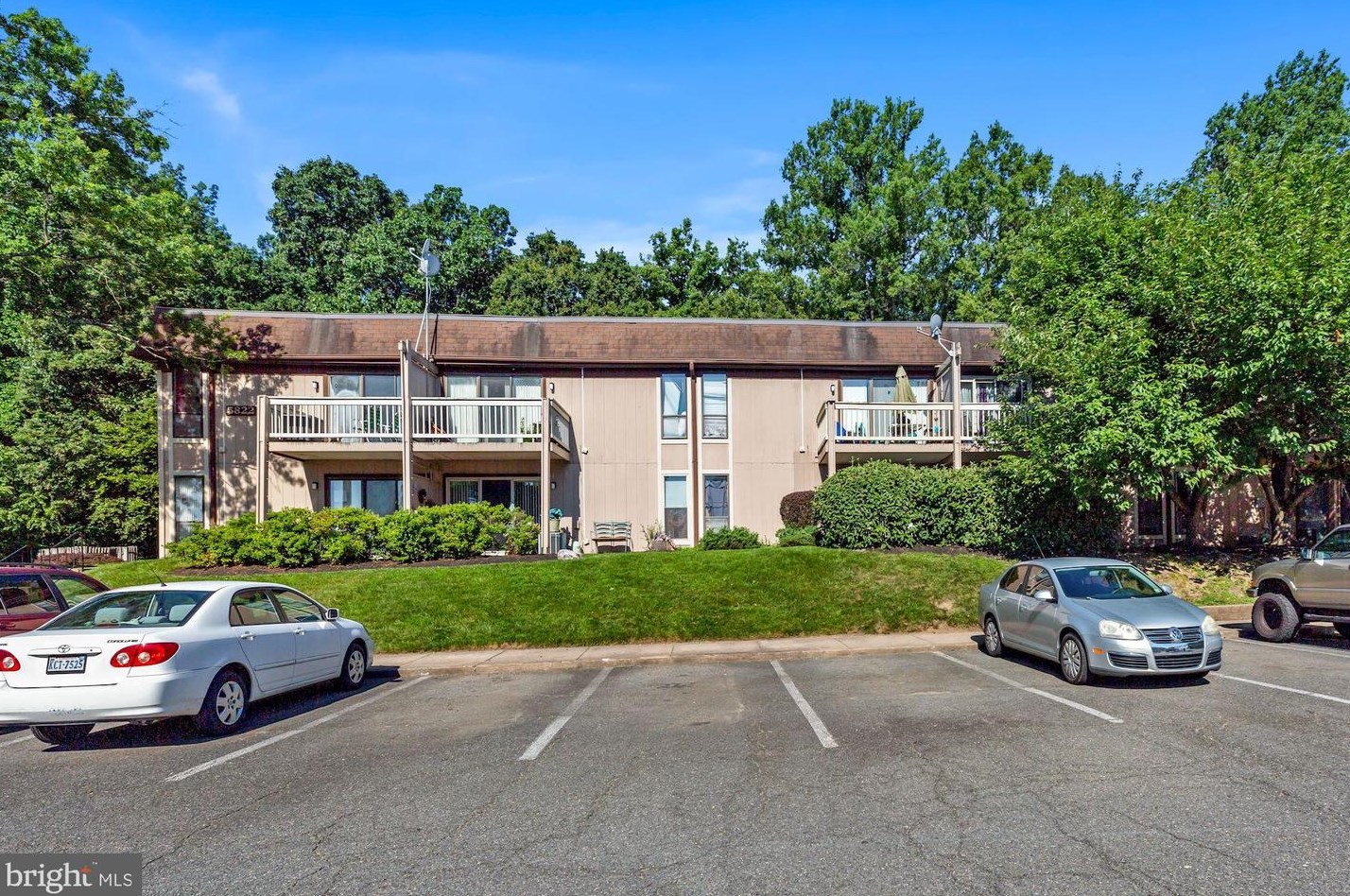 5822 Royal Ridge Dr #t, Springfield, VA 22152