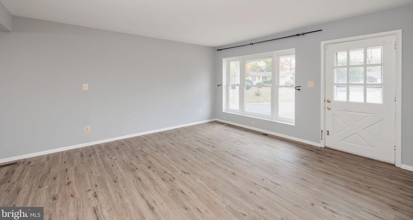 6003 Sagebrush Pl, Springfield, VA 22150