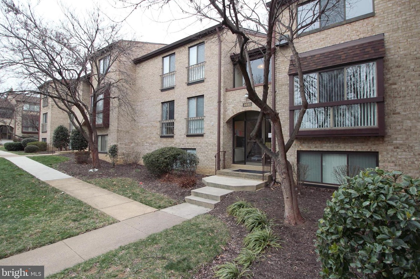 2032 Royal Fern Ct Apt 22a, Herndon, VA