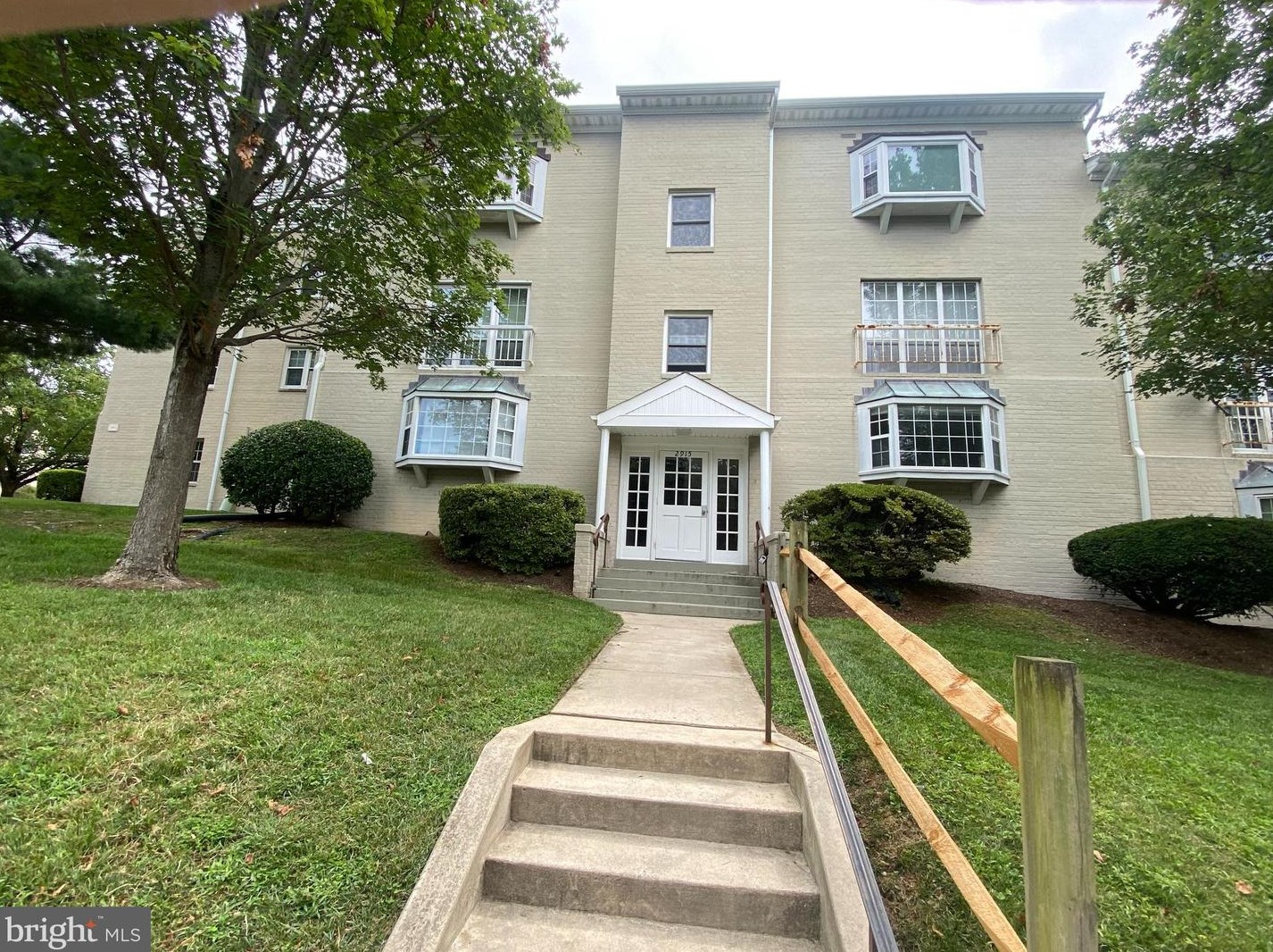 2915 Willston Pl Apt 301, Falls Church, VA 22044