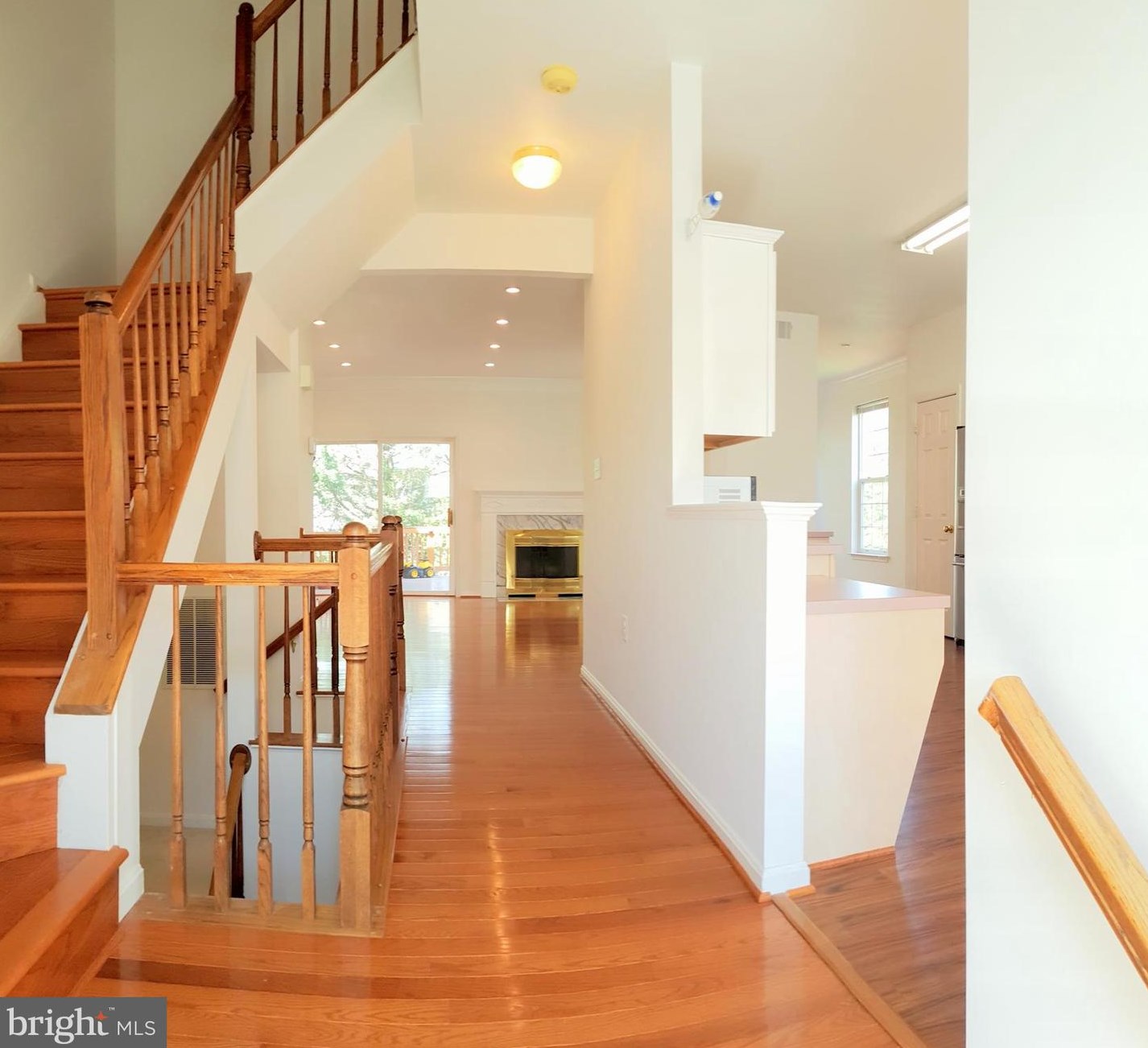 9522 Daniel Lewis Ln, Vienna, VA 22181