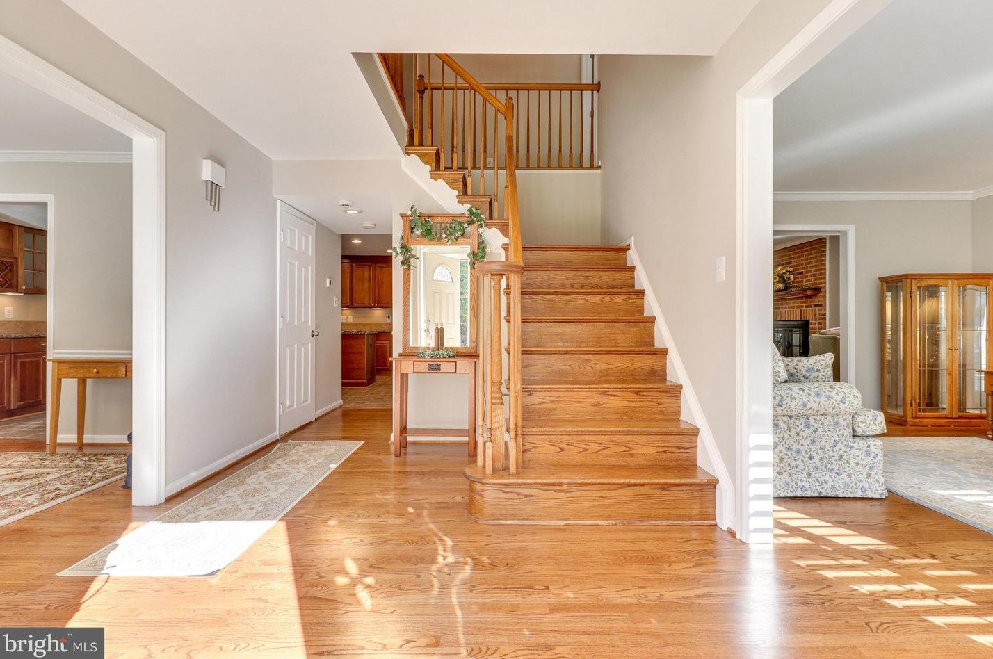 9186 Silverline Dr, Fairfax, VA 22039-3108