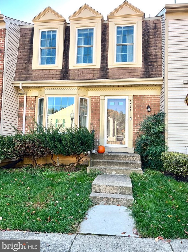 10275 Latney Rd, Fairfax, VA 22032