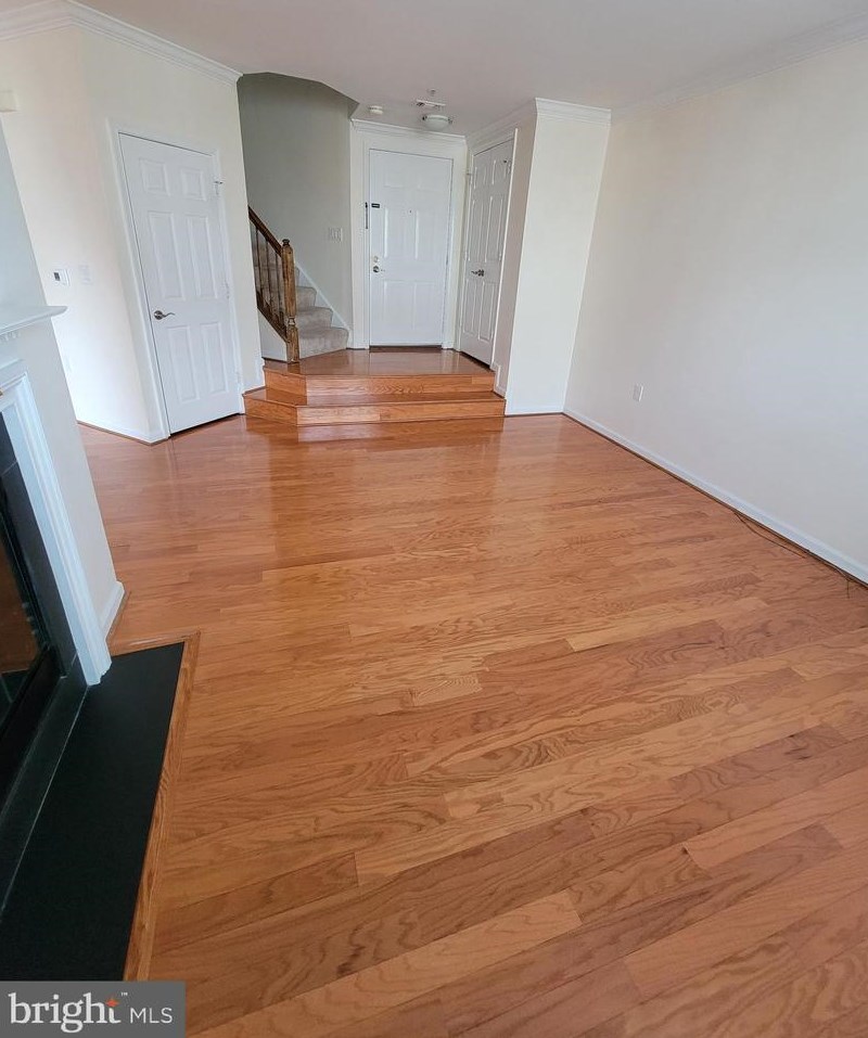 2109 Highcourt Ln Apt 301, Herndon, VA 20170
