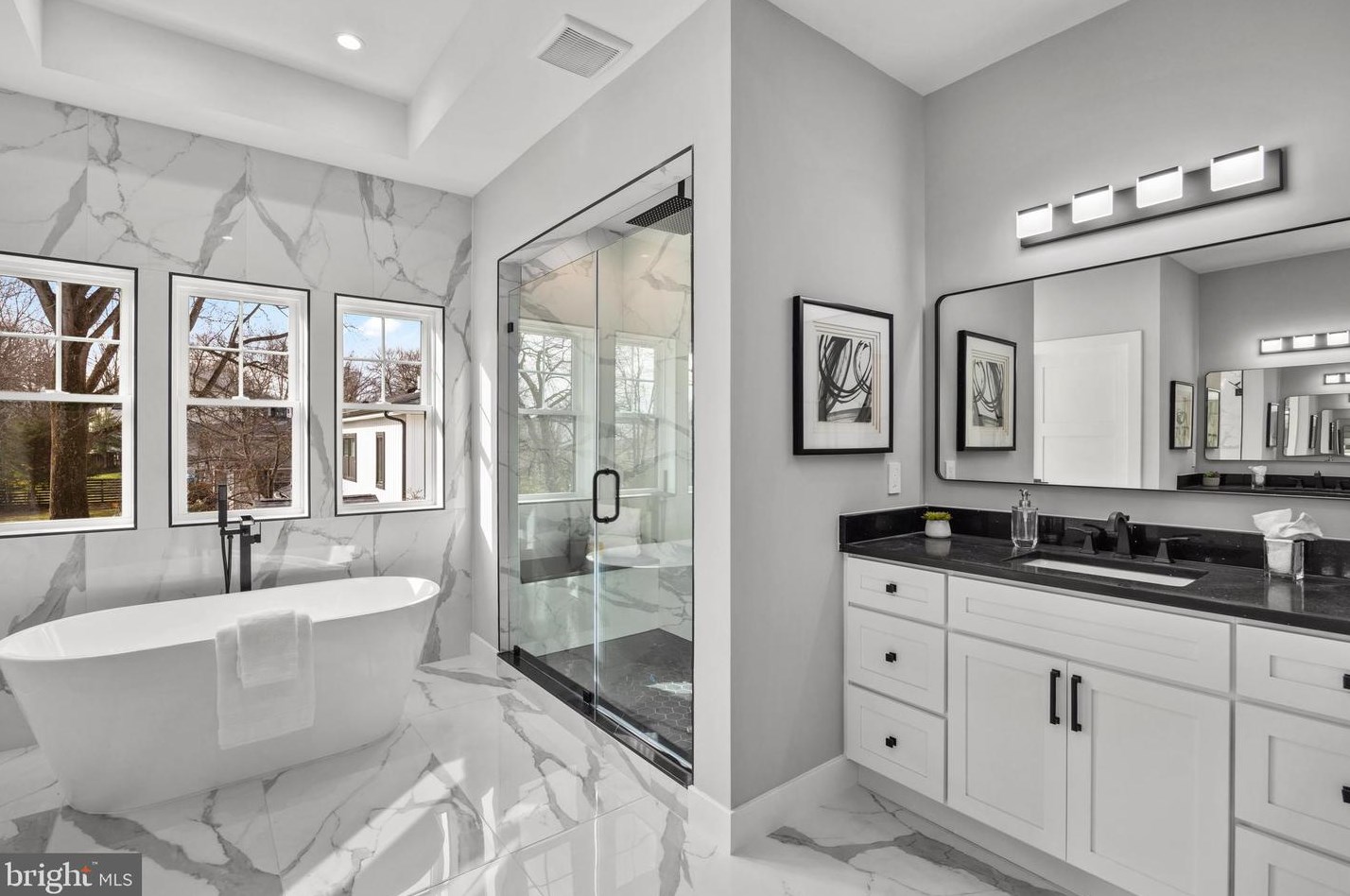 404 Orleans Cir, Vienna VA  22180-6470 exterior