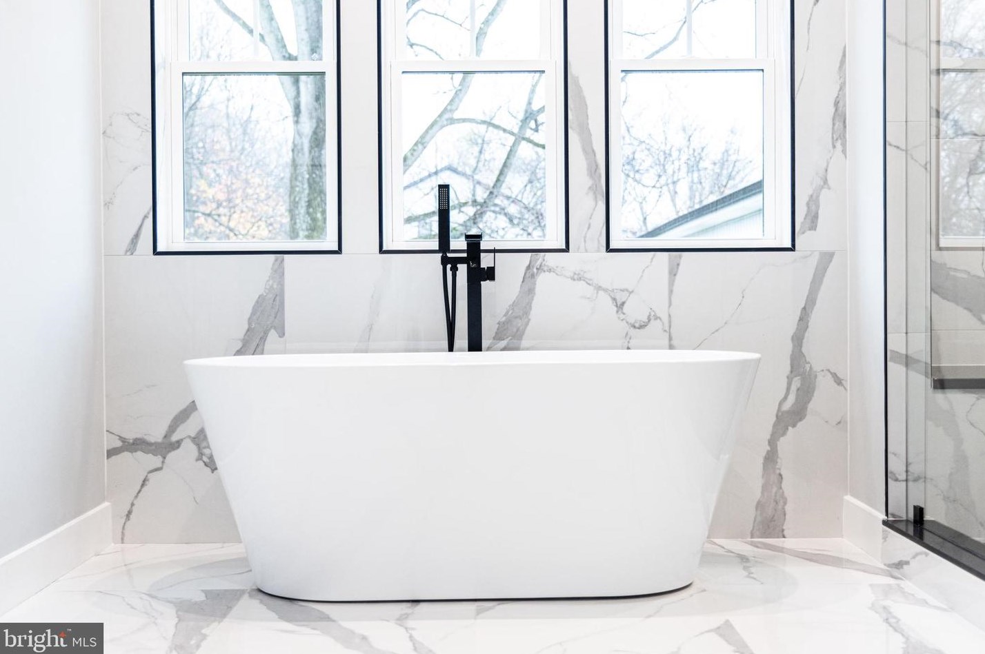 404 Orleans Cir, Vienna VA  22180-6470 exterior