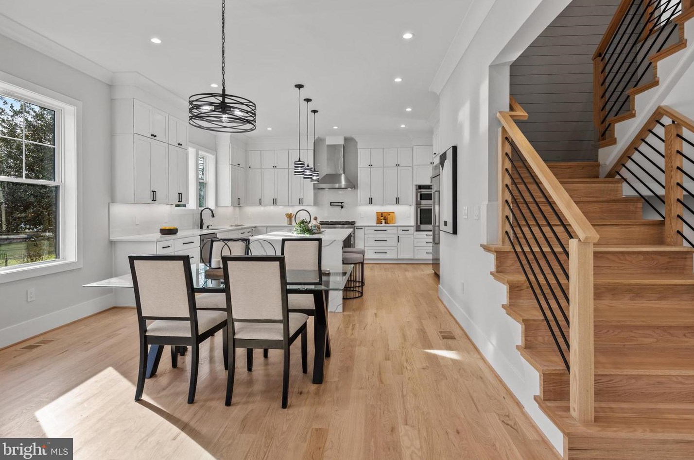 404 Orleans Cir, Vienna VA  22180-6470 exterior