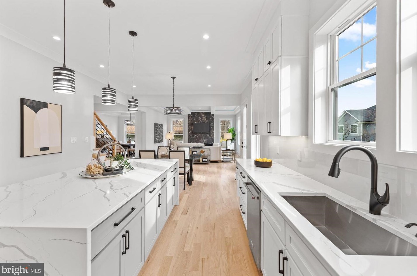 404 Orleans Cir, Vienna VA  22180-6470 exterior