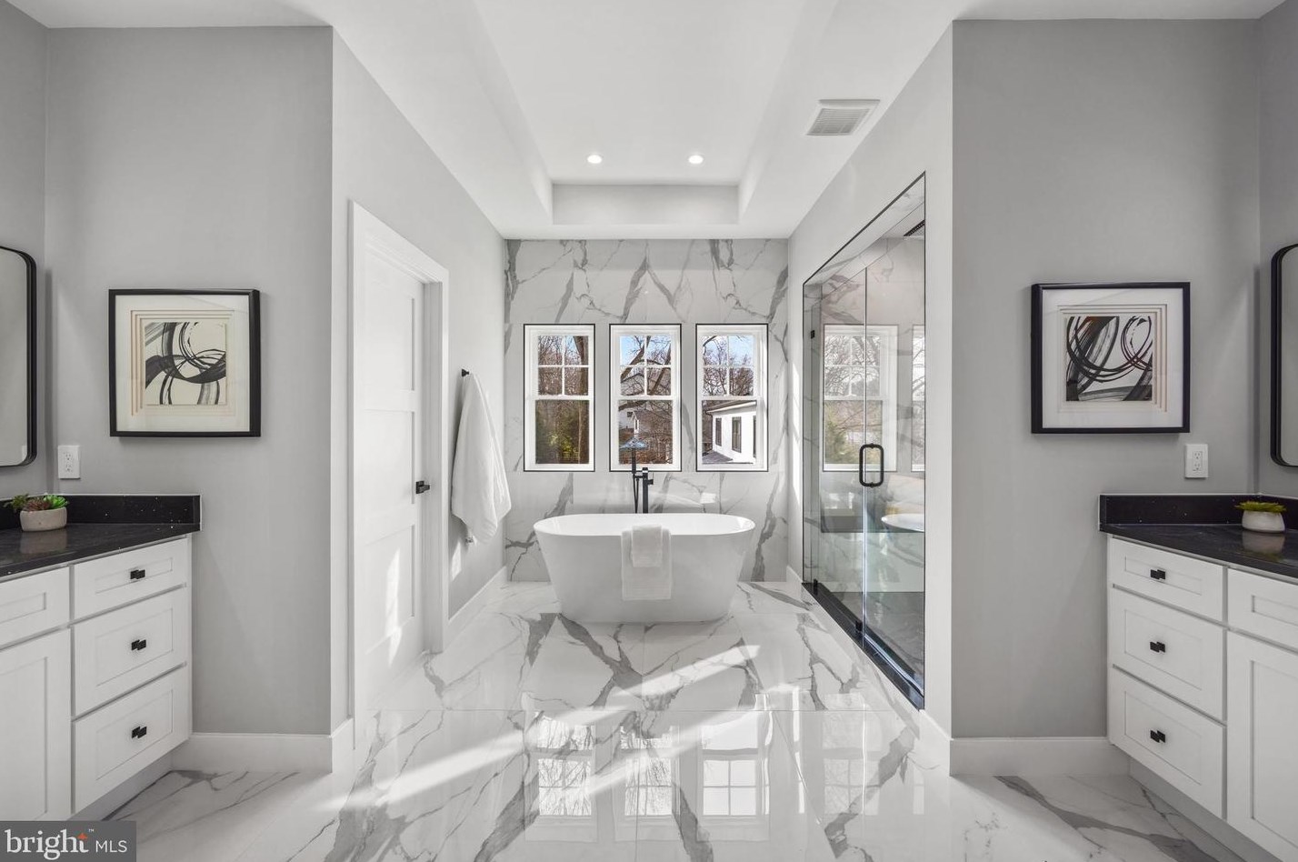 404 Orleans Cir, Vienna VA  22180-6470 exterior