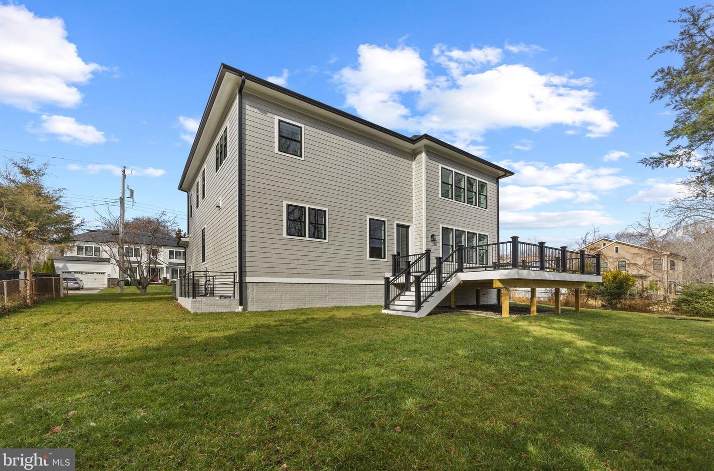 404 Orleans Cir, Vienna VA  22180-6470 exterior