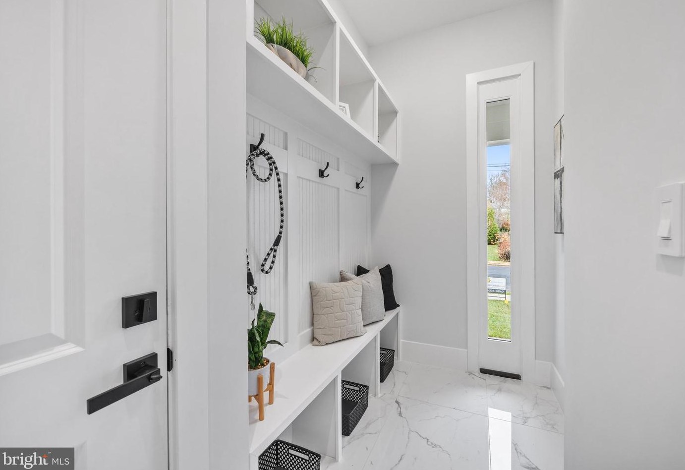 404 Orleans Cir, Vienna VA  22180-6470 exterior