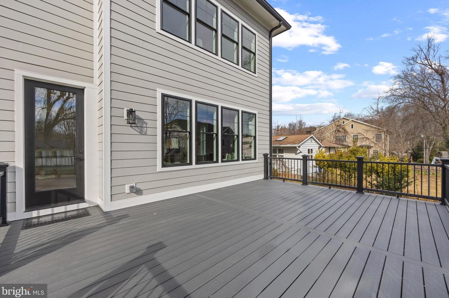 404 Orleans Cir, Vienna VA  22180-6470 exterior