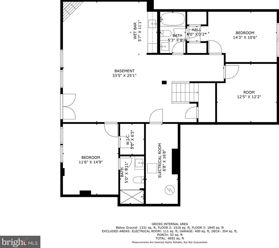 404 Orleans Cir, Vienna VA  22180-6470 exterior