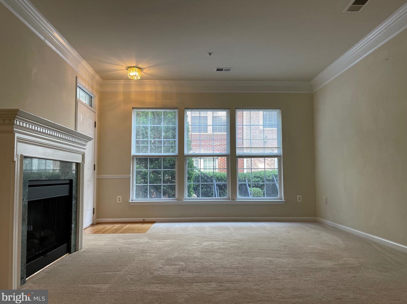 11596 Cavalier Landing Ct #703-a, Fairfax, VA 22030