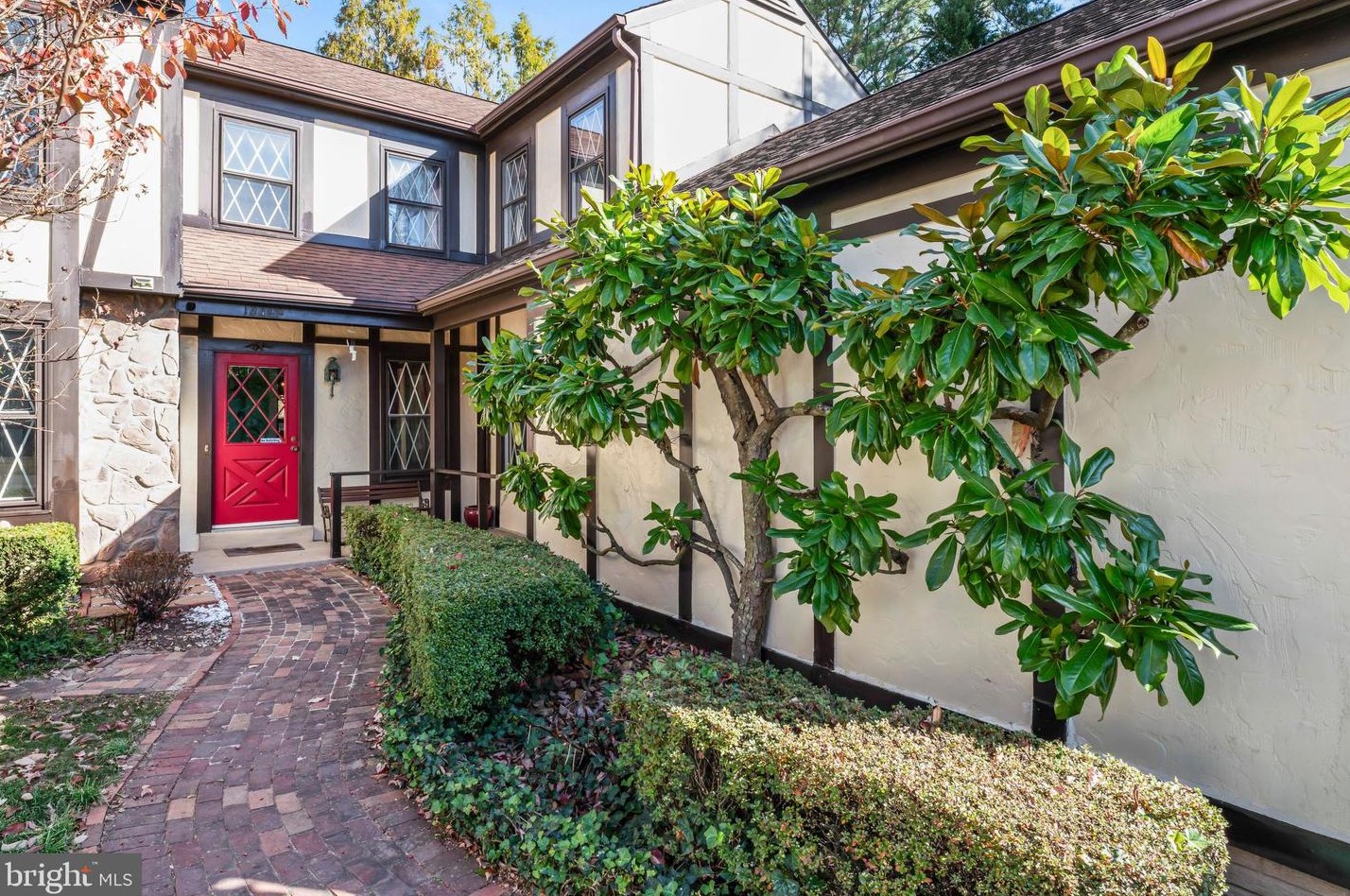14422 Coachway Dr, Centreville, VA 20120