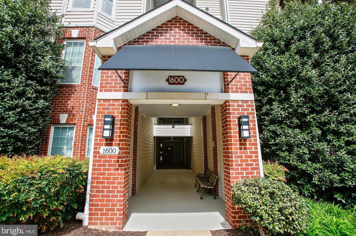 1600 Spring Gate Dr #2306, Mc Lean, VA 22102