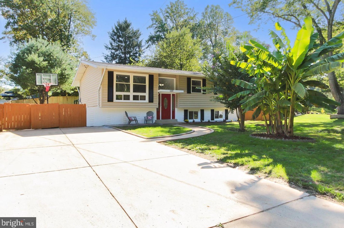 11147 Byrd Dr, Fairfax, VA 22030
