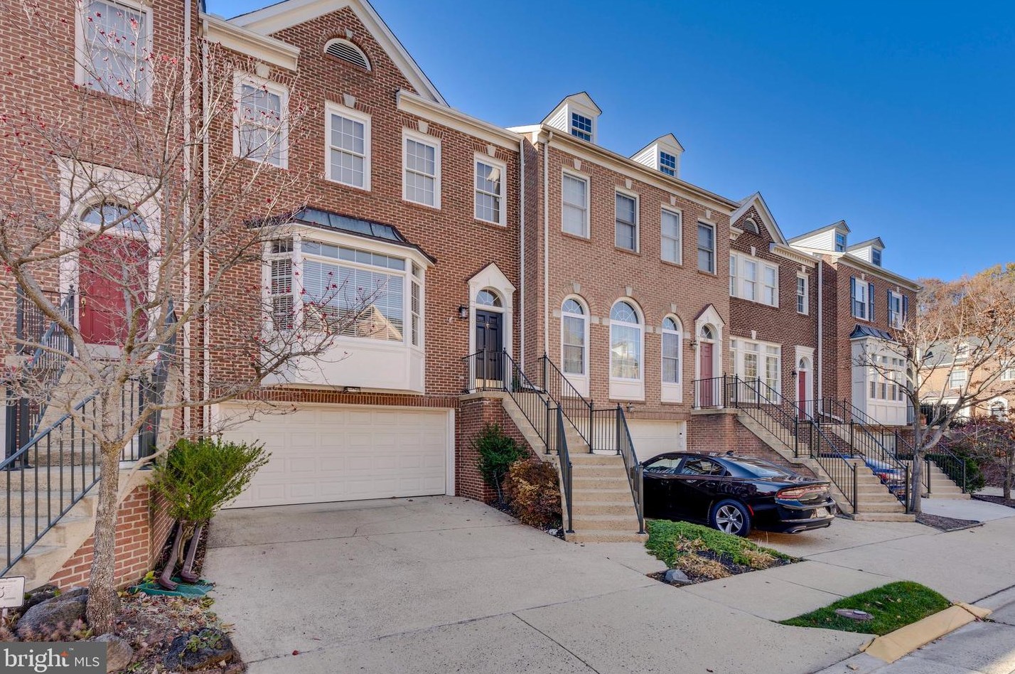 1808 Fawncrest Ct, Vienna, VA 22182