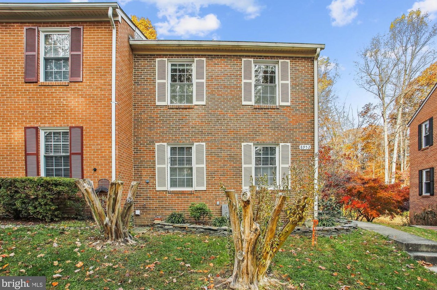 8952 Astongale Ct, Springfield, VA 22152