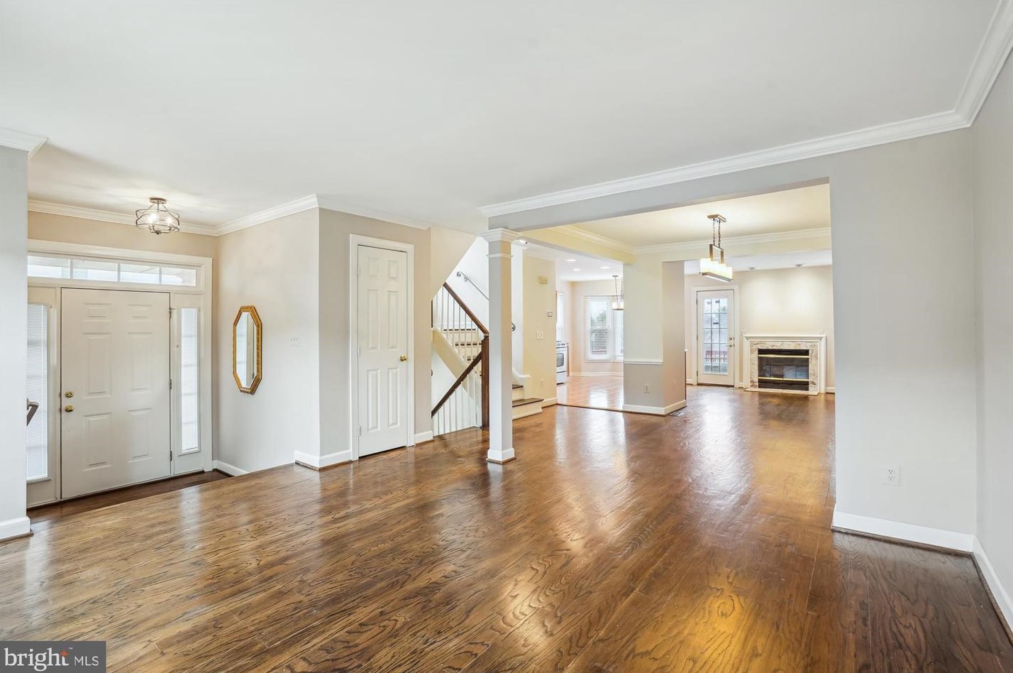 12796 Dogwood Hills Ln, Fairfax, VA 22033