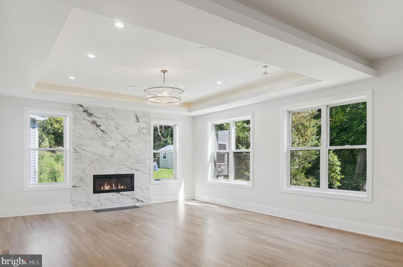 1904 Gilson St, Falls Church, VA 22043