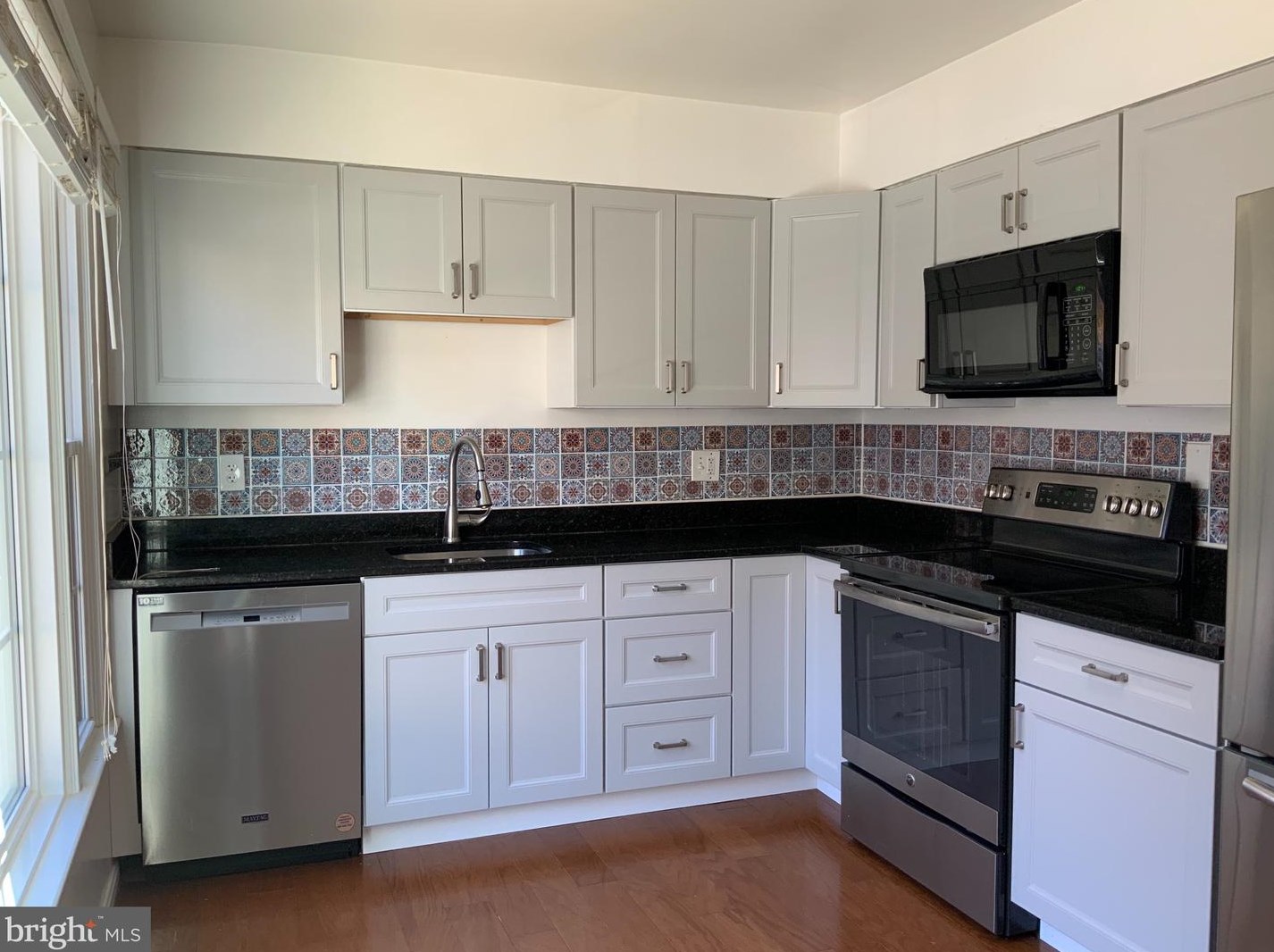 2934 Waterford Ct, Vienna, VA 22181