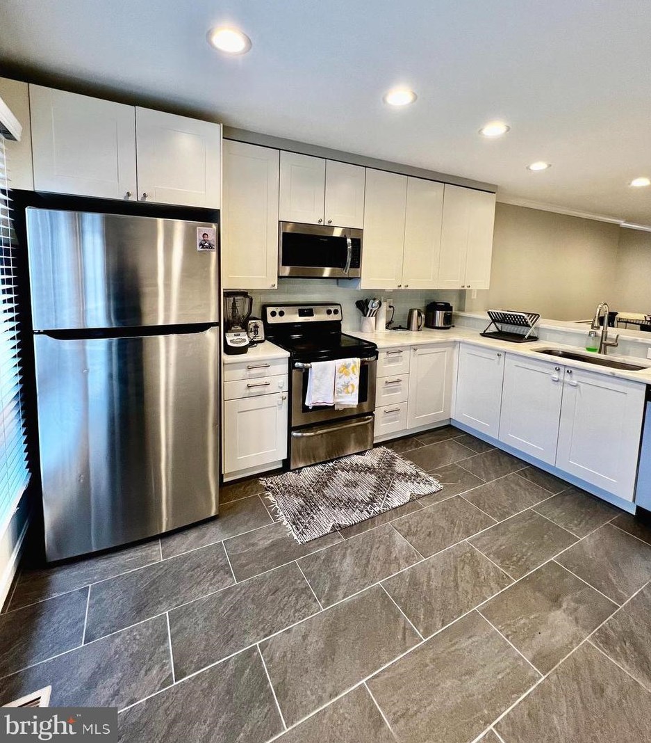 10160 Turnberry Pl, Vienna VA  22124-2847 exterior