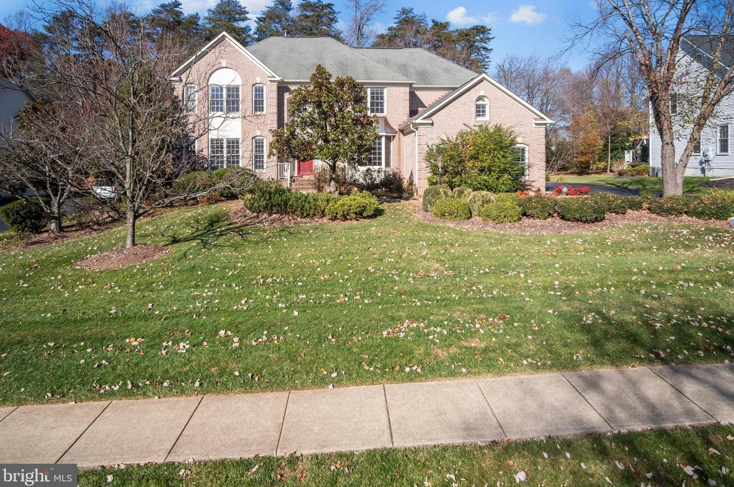 6466 Lake Meadow Dr, Springfield, VA 22015