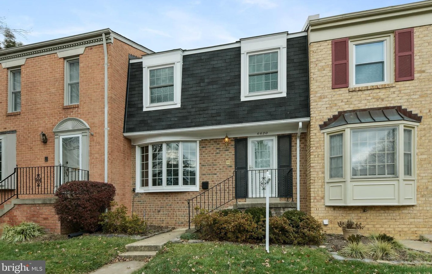 6620 Rosecroft Pl, Falls Church VA  22043-1827 exterior