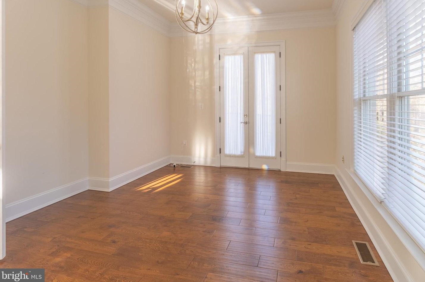 3445 Gallows Rd, Falls Church VA  22042-3340 exterior
