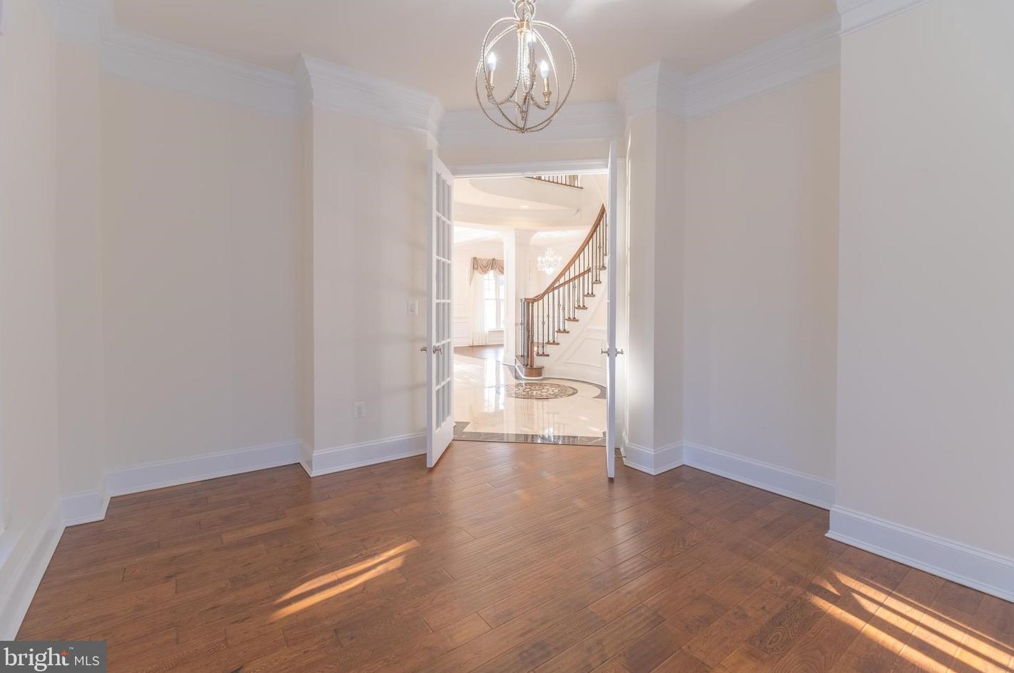 3445 Gallows Rd, Falls Church VA  22042-3340 exterior