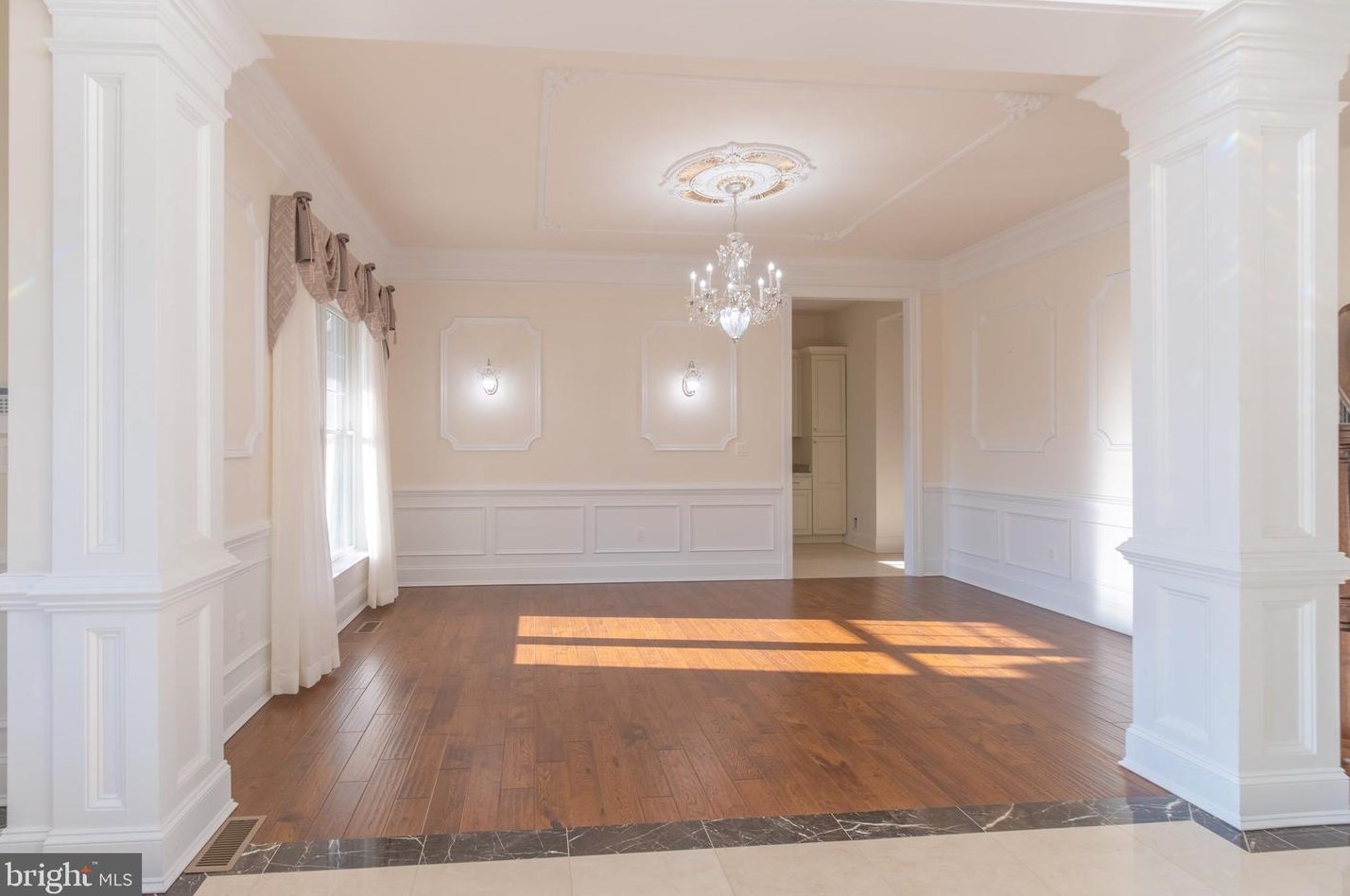 3445 Gallows Rd, Falls Church VA  22042-3340 exterior