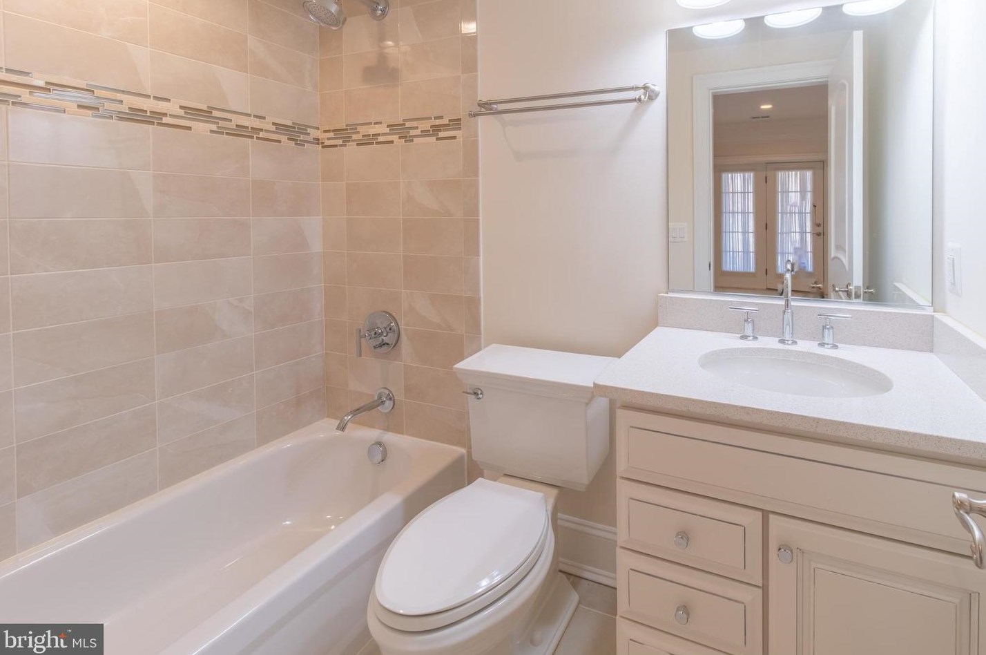 3445 Gallows Rd, Falls Church VA  22042-3340 exterior