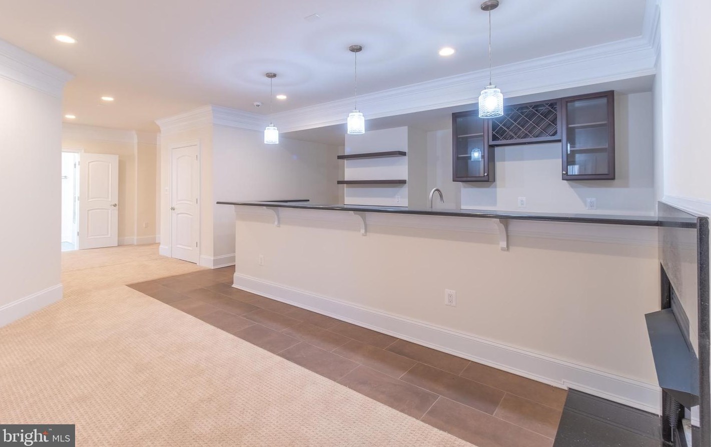 3445 Gallows Rd, Falls Church VA  22042-3340 exterior