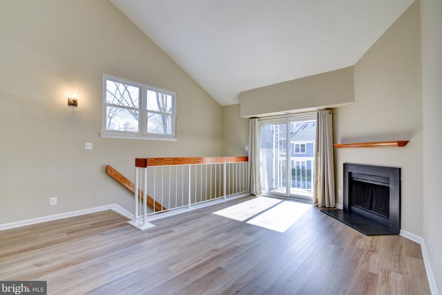 5841 Orchard Hill Ct, Clifton, VA 20124-1074