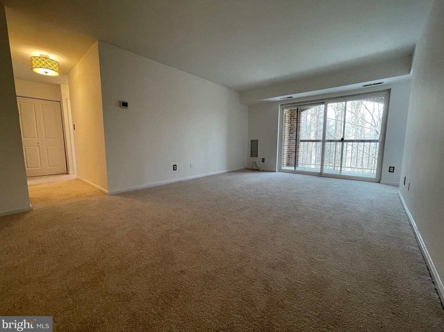5809 Cove Landing Rd Apt 202, Springfield, VA 22015