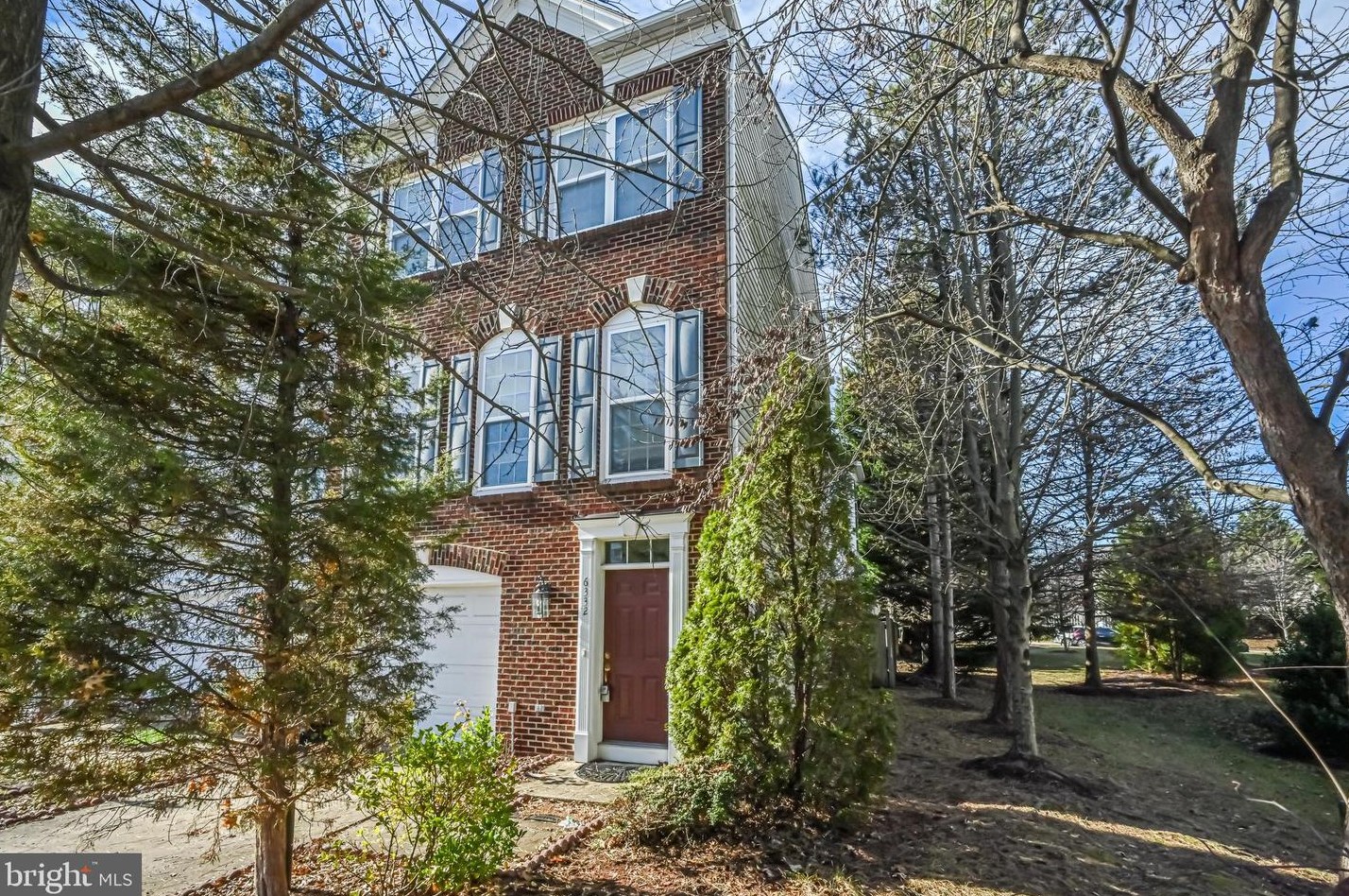 6332 Dunn Ct, Springfield, VA 22150