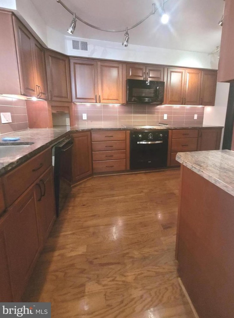 2237 Lovedale Ln #407b, Herndon, VA 20191