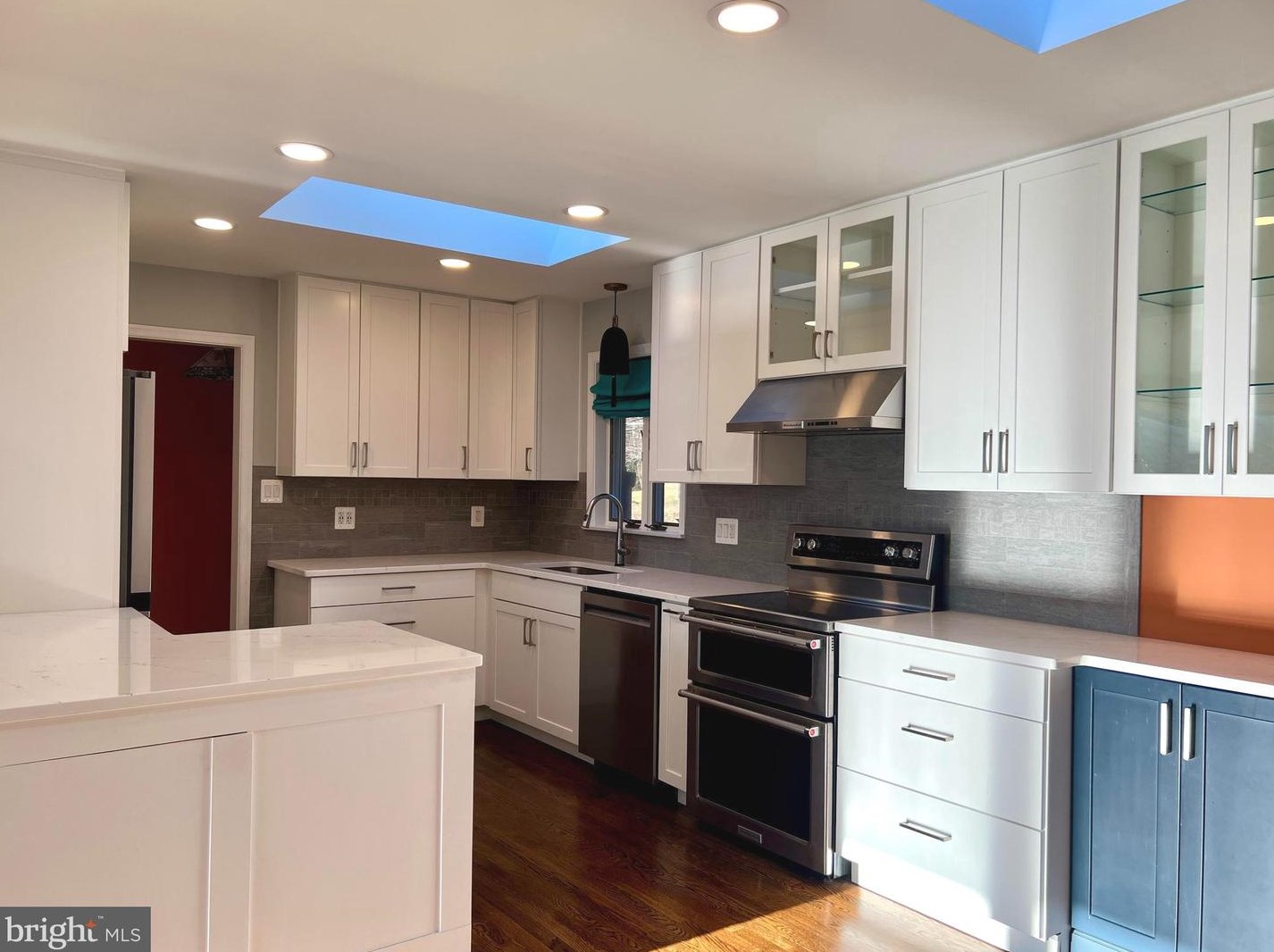 6223 Beachway Dr, Falls Church, VA 22041