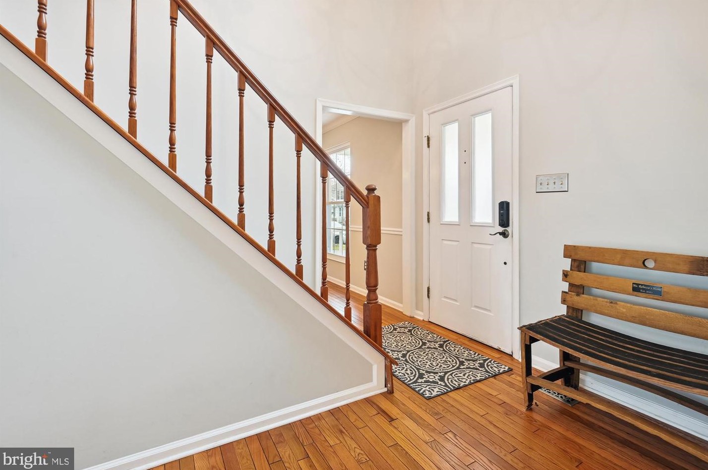 1425 Flynn Ct, Herndon, VA 20170