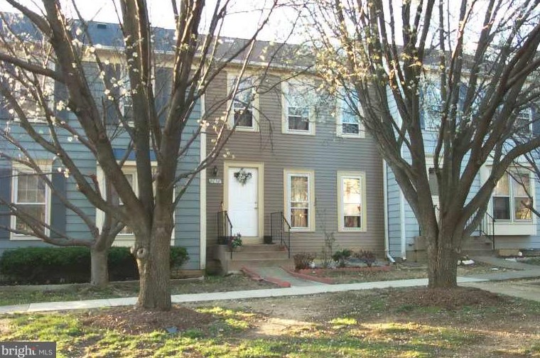 8058 Felecity Ct, Springfield, VA 22153