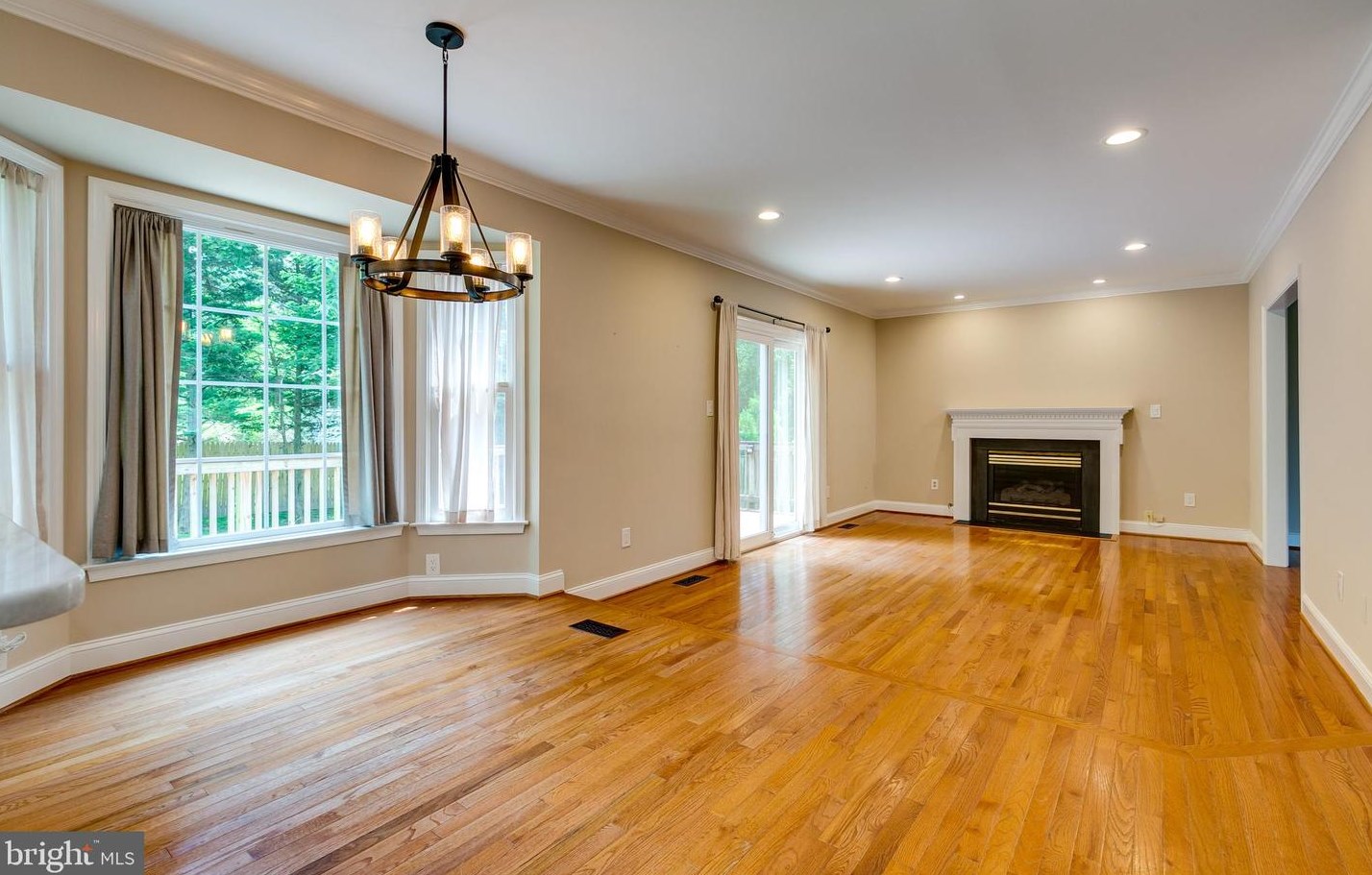 7107 Dudrow Ct, Springfield, VA 22150
