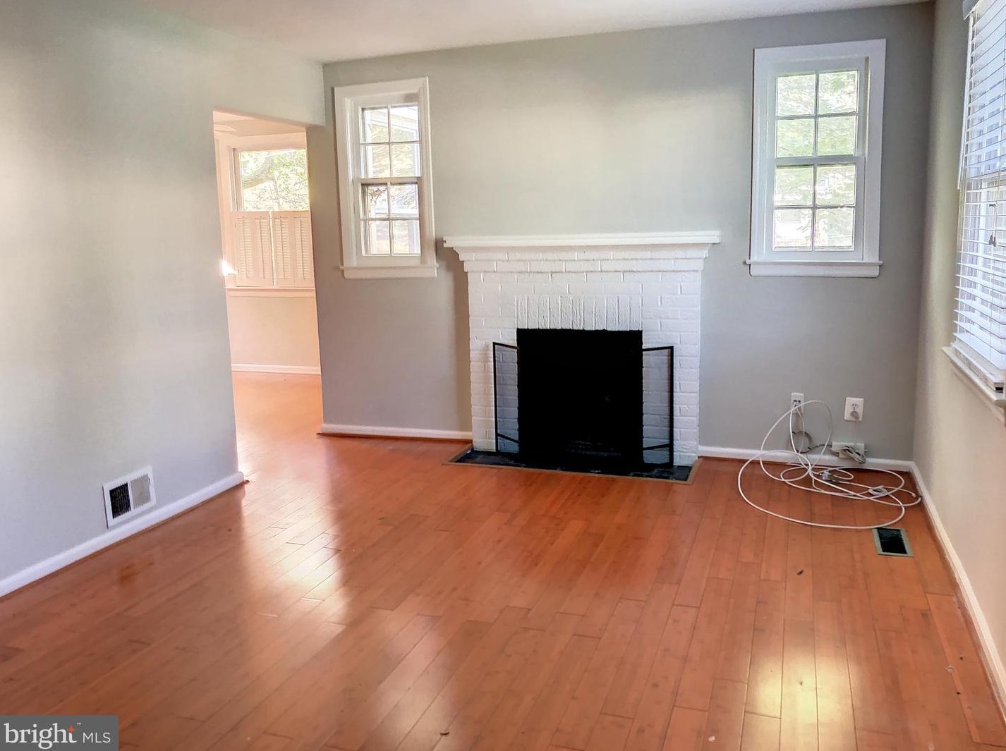 2904 Madison Pl, Falls Church VA  22042-2122 exterior