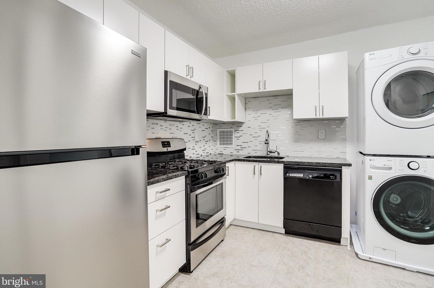 3701 S George Mason Dr Apt 1718n, Falls Church, VA