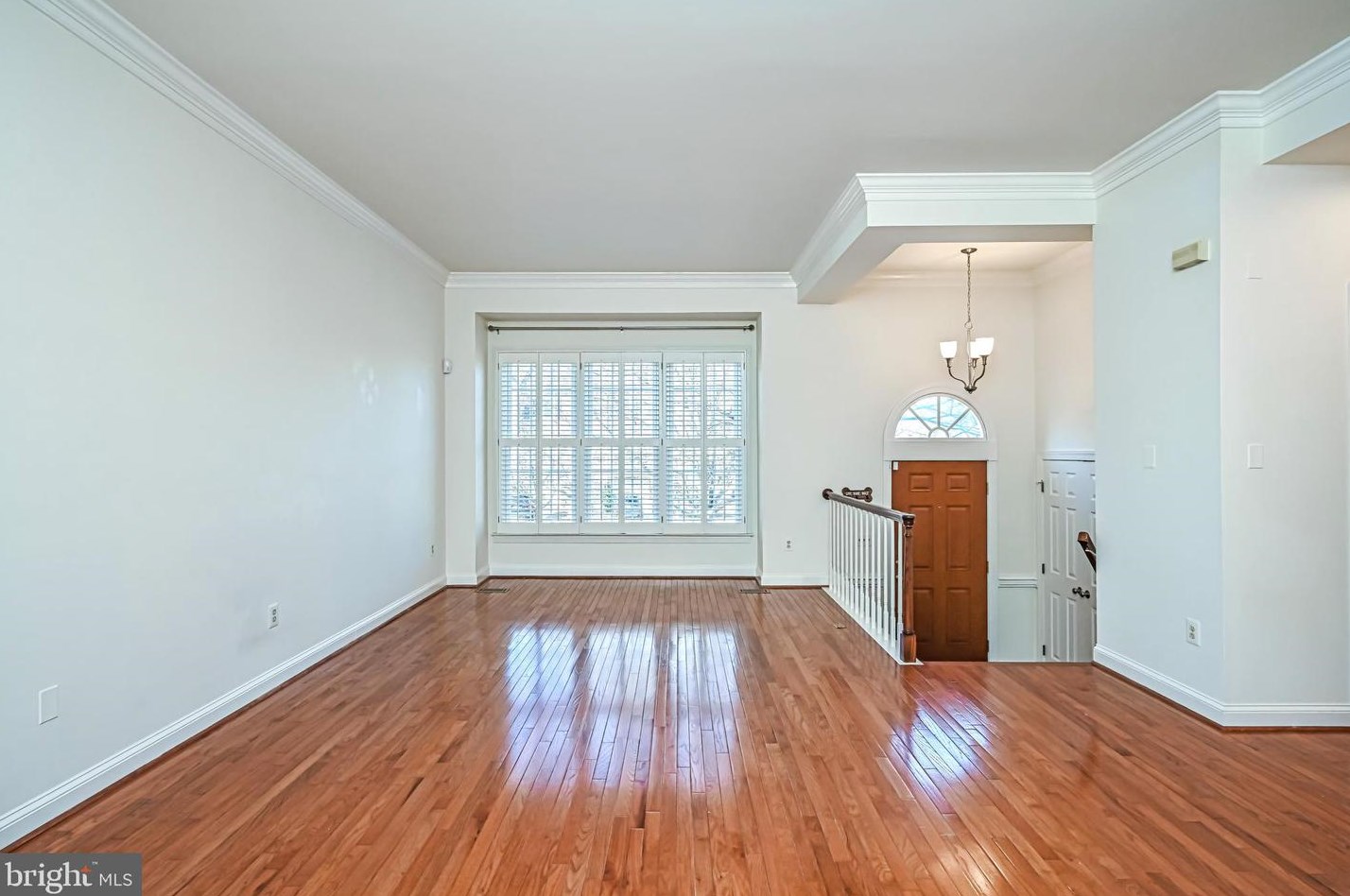 2143 Wolftrap Ct, Vienna VA  22182-5188 exterior