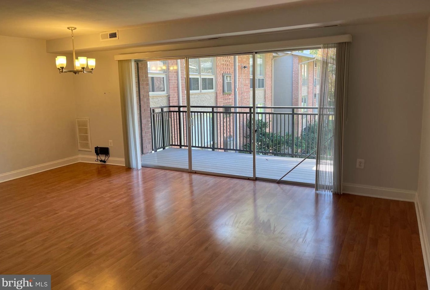7344 Lee Hwy Unit 204, Falls Church, VA 22046
