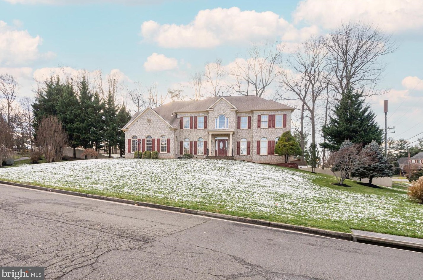 3600 Vale Station Rd, Vienna, VA 22124-2258