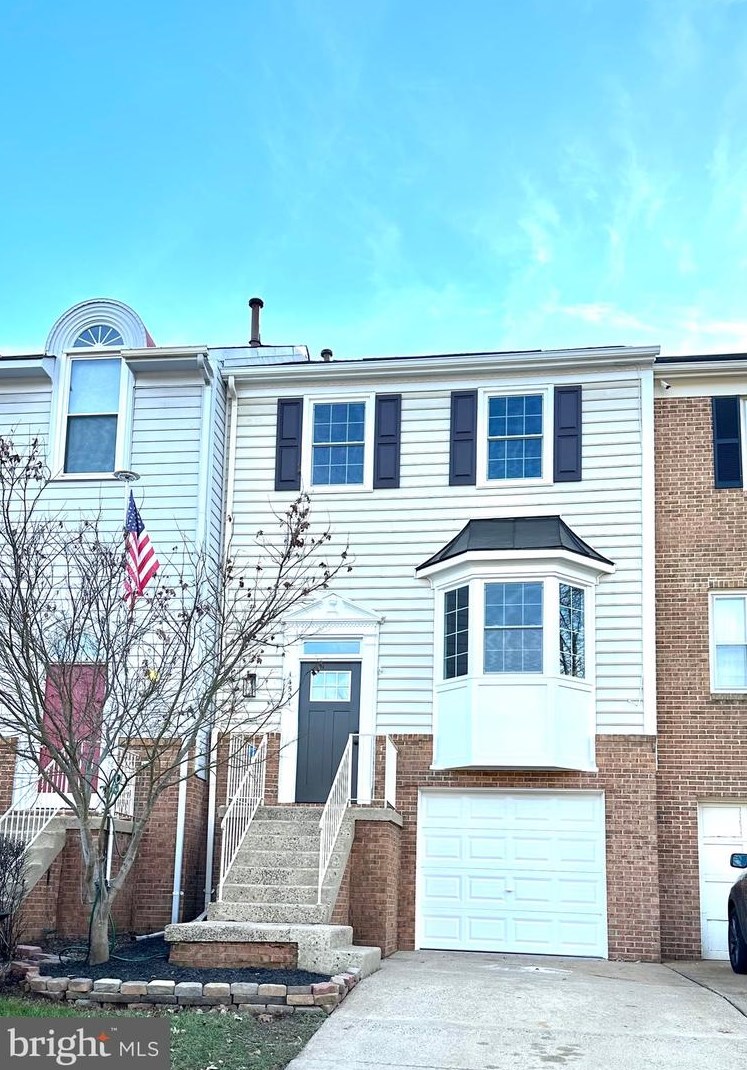 14521 Creek Branch Ct, Centreville, VA 20120